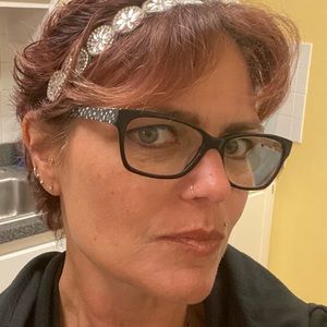 Meet your Posher, Glenda